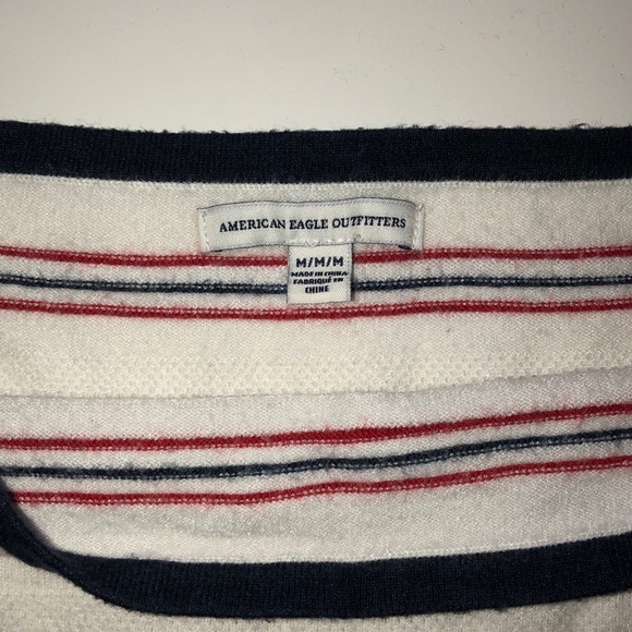 American Eagle off the shoulder top - Picture 3 of 3